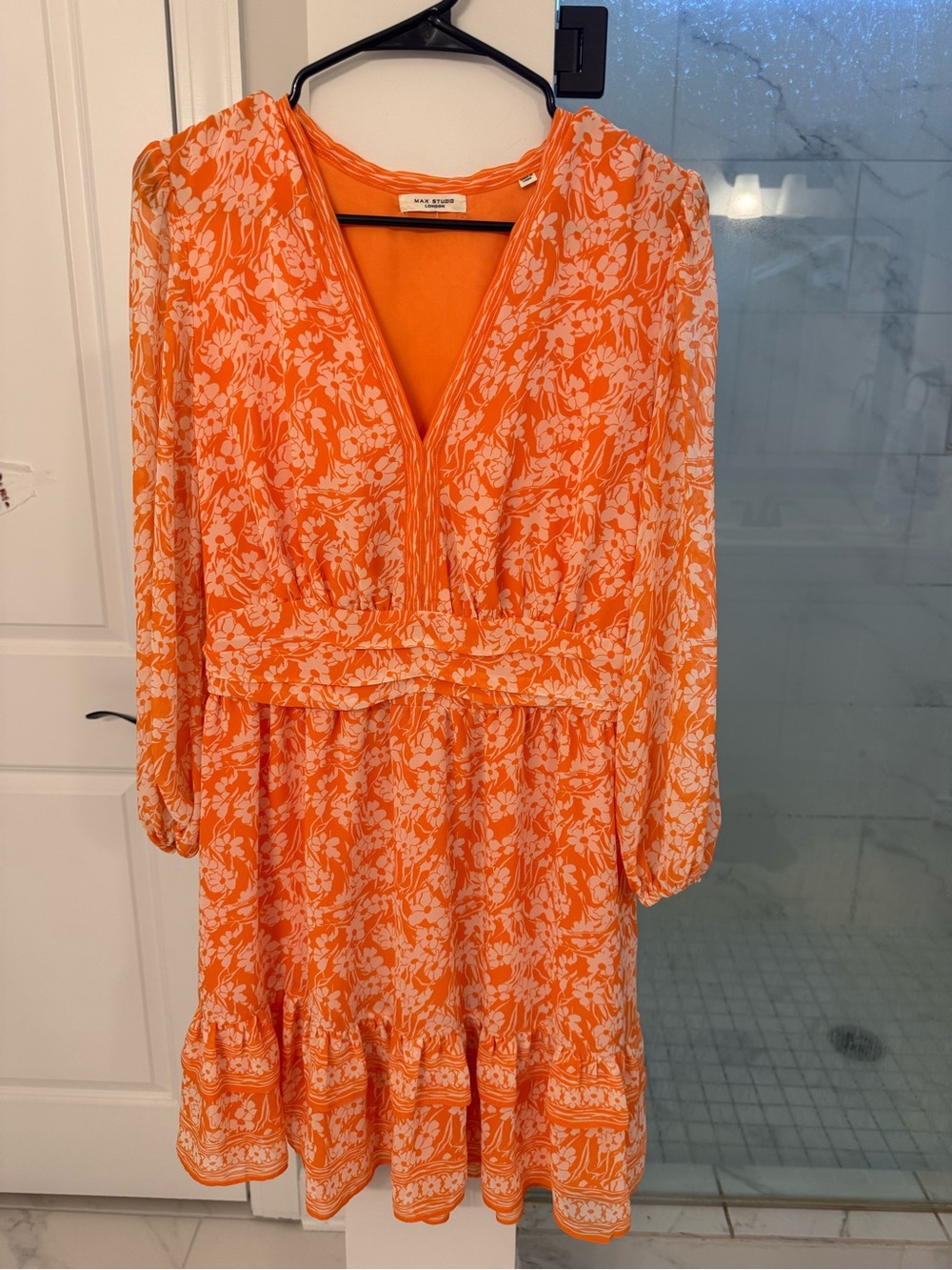 Max Studio Orange Floral V-Neck Long Sleeve Dress